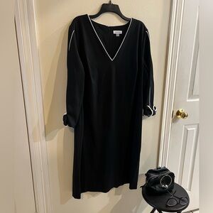 Calvin Klein Black Dress with White Accents Women’s Plus Size 22W. NWOT
